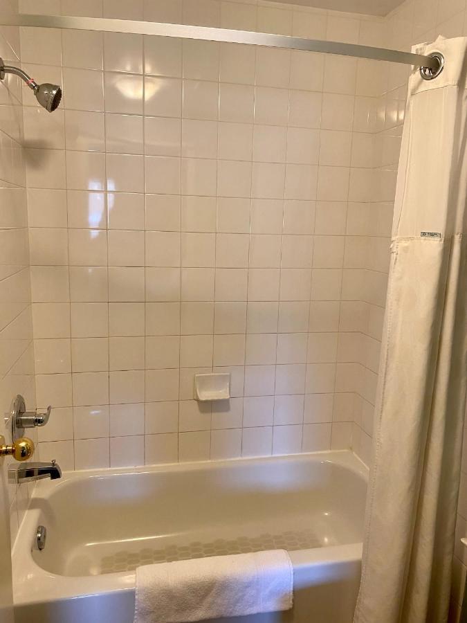 Hotel Super 8 By Wyndham South 2*